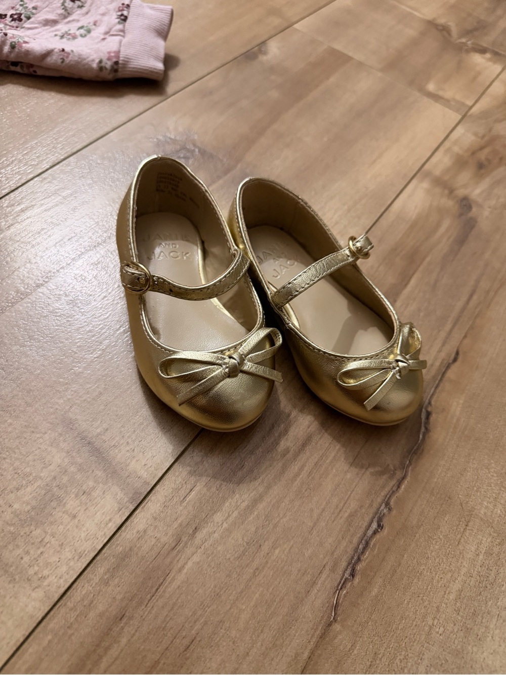 Janie and Jack Gold Mary Jane Bow Dress Shoes